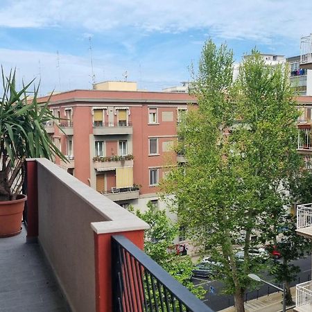 Repubblica Rooms Bari Bagian luar foto