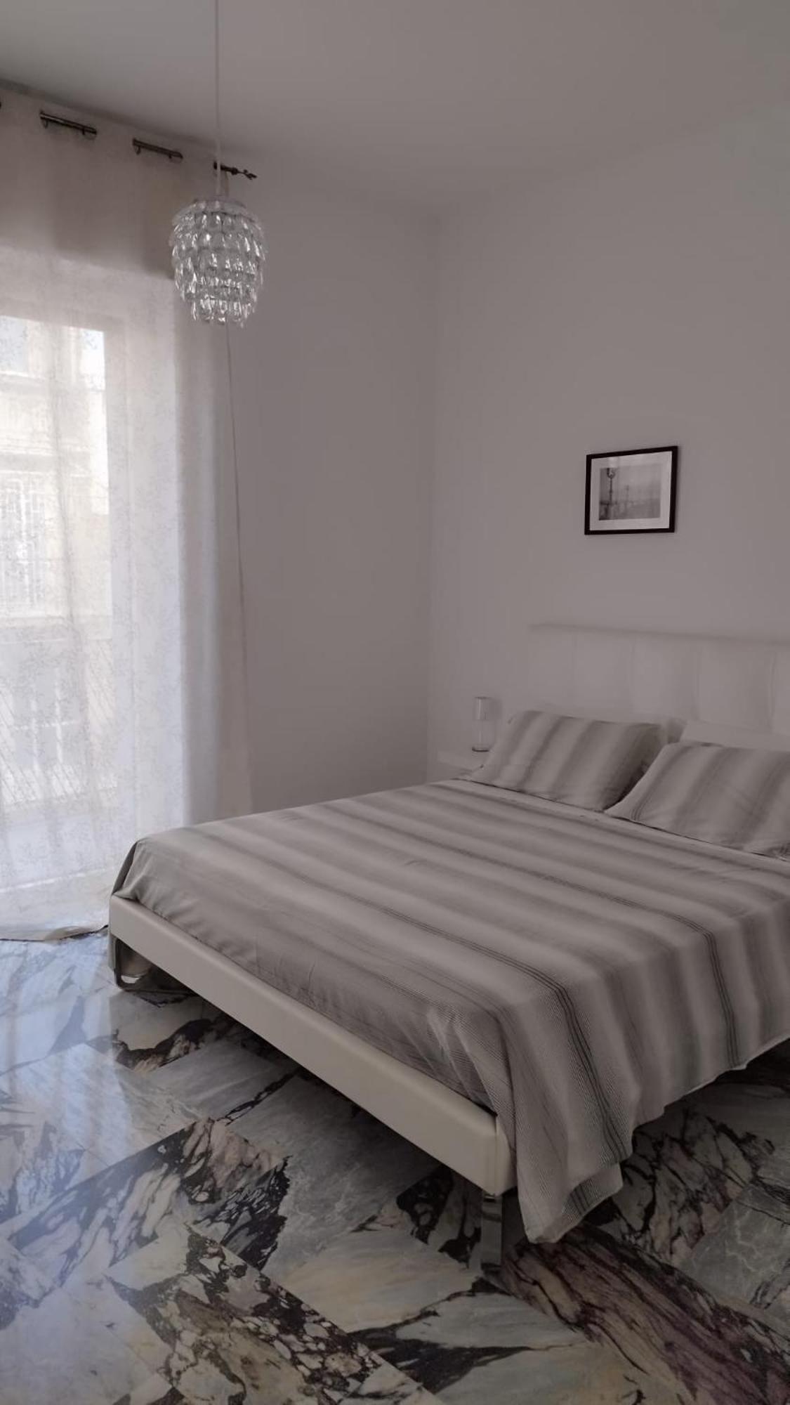 Repubblica Rooms Bari Bagian luar foto