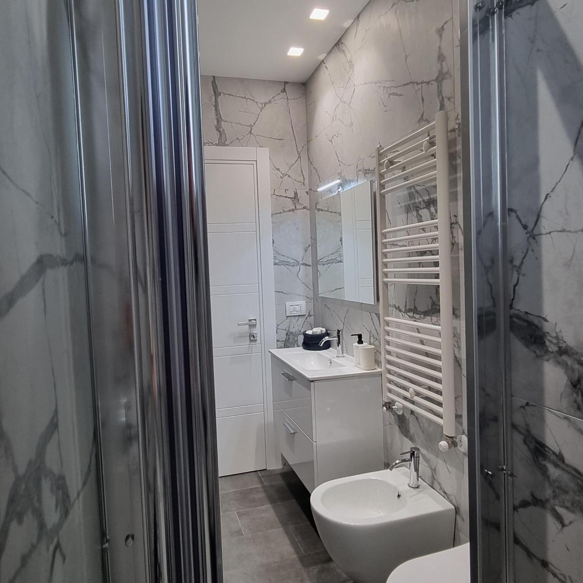 Repubblica Rooms Bari Bagian luar foto