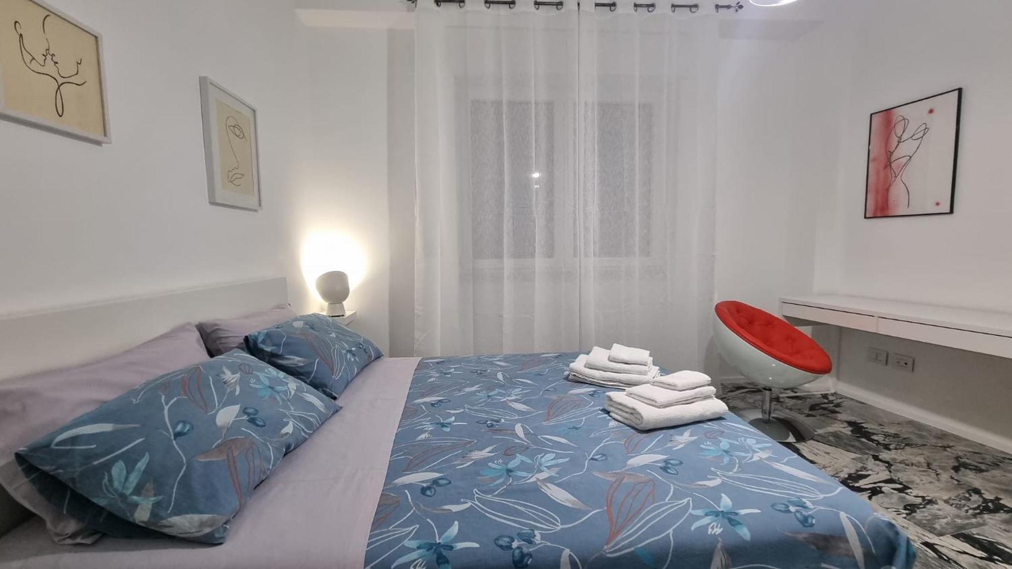 Repubblica Rooms Bari Bagian luar foto