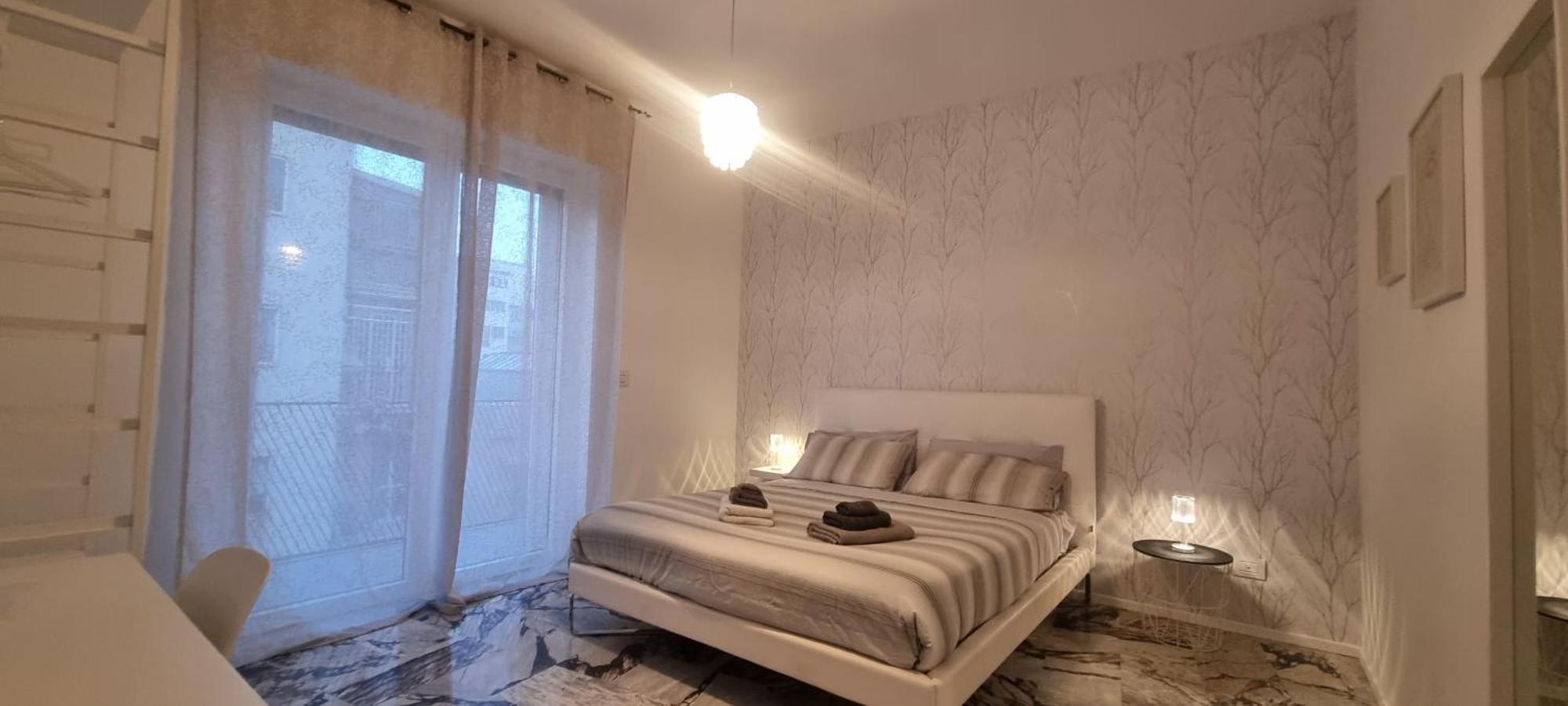 Repubblica Rooms Bari Bagian luar foto